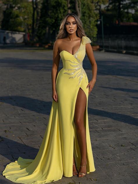 elegant evening dresses for women.